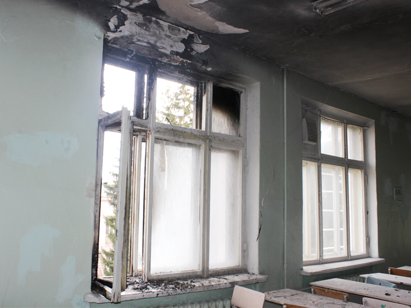 В Пензе загорелось окно в ученическом кабинете химии