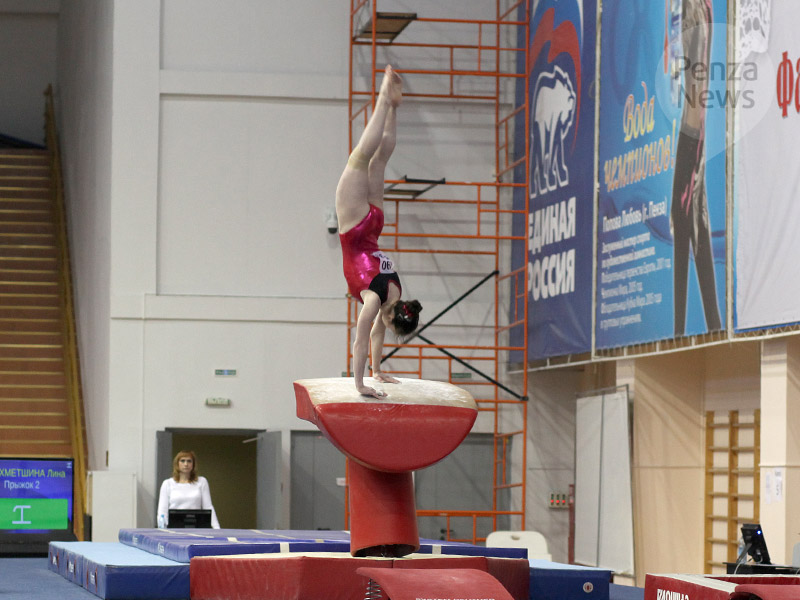Maria Kharenkova wins free exercises award at Penza All-Russian gymnastics championship
