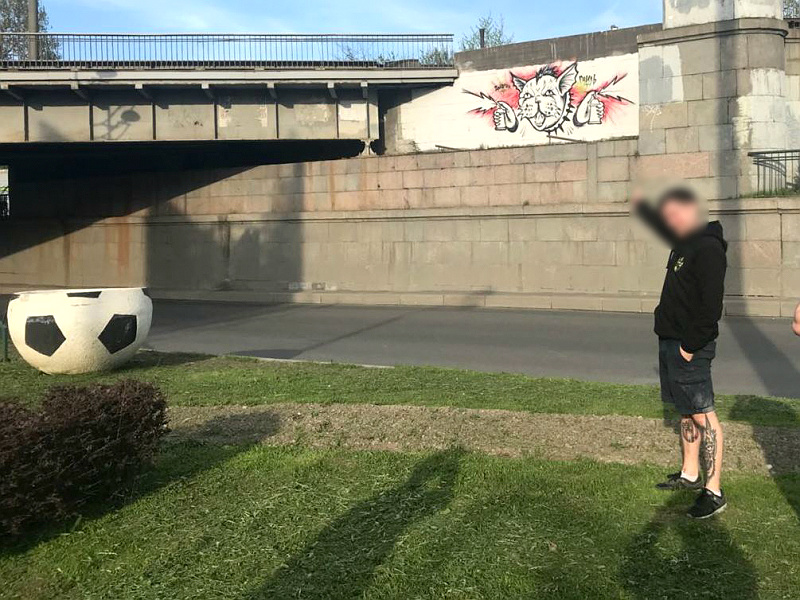 На уроженца Пензы завели дело из-за граффити в Санкт-Петербурге