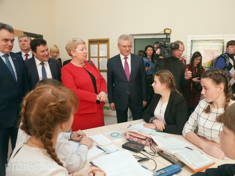 Ольга Васильева высоко оценила оснащенность нового корпуса школы в Верхнем Ломове