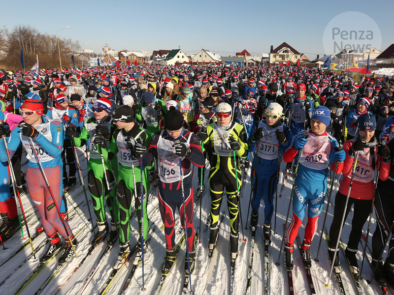 Тысячи жителей Пензы приняли участие в «Лыжне России»