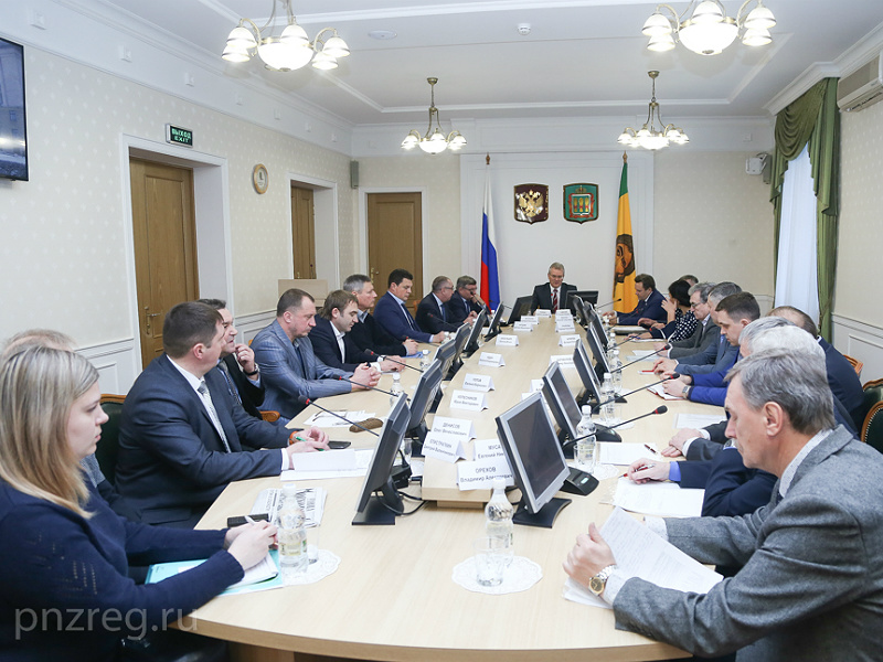 Белозерцев обсудил с директорами заводов Железнодорожного района итоги работы за 2017 год