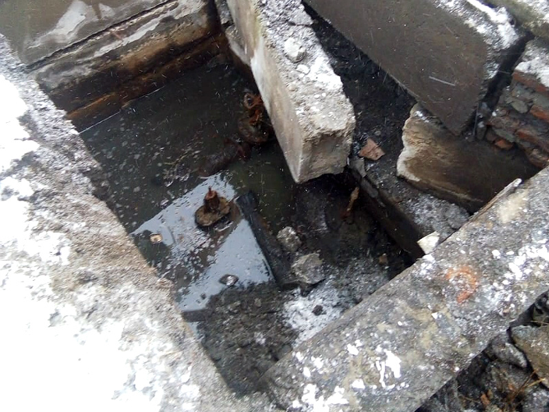 В Пензе на проспекте Строителей приступили к замене водопроводной камеры