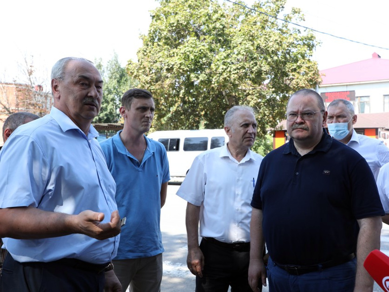 Мельниченко потребовал ускорить темпы благоустройства скверов в Кузнецке