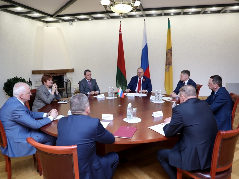 Мельниченко обсудил с брестской делегацией вопросы взаимовыгодного сотрудничества