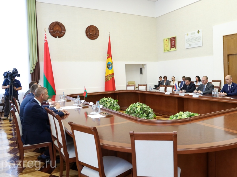 Мельниченко и Исаченко обсудили расширение сотрудничества между Пензенской и Могилевской областями