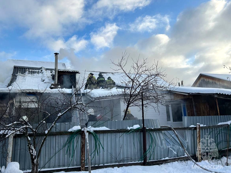 В результате пожара в частном доме на Шуисте в Пензе погиб человек