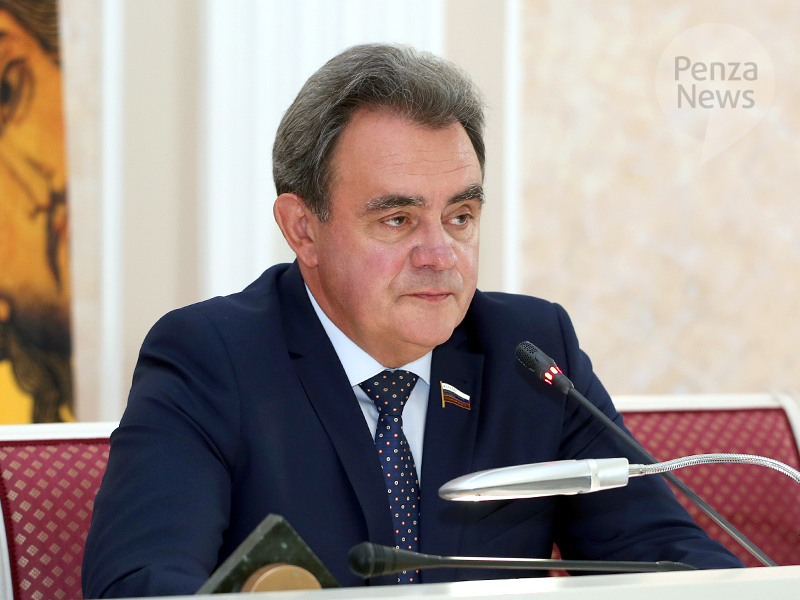 В Пензе спикер парламента дал понять, что критика пенсионной реформы на сессии неуместна