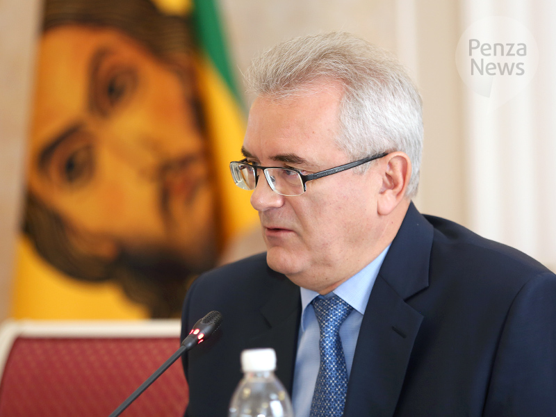 Пензенский губернатор предложил увеличить компенсационную выплату депутатам Заксобрания
