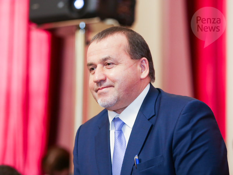 Зуфяр Бибарсов сохранил за собой пост главы комитета по делам архивов