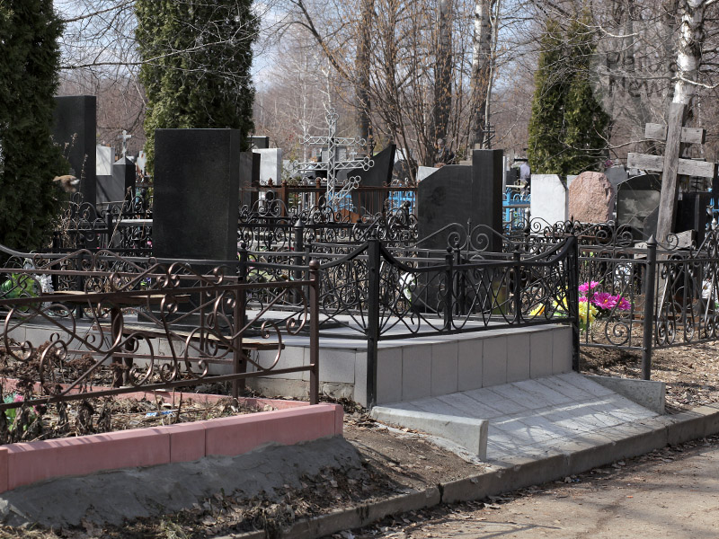 В Башмаковском районе осуждены двое мужчин, сдавших ограды с могил на металлолом