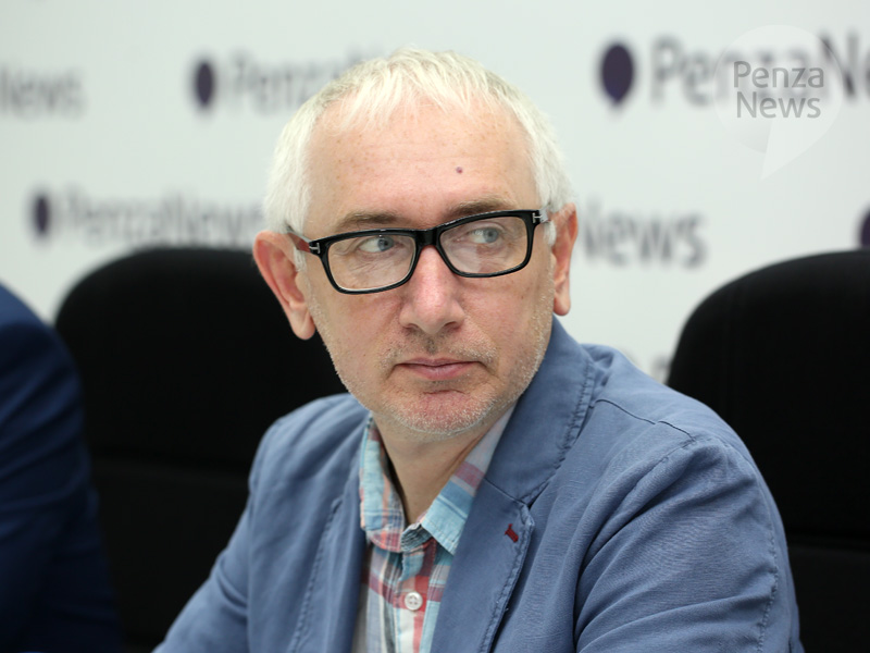 Шарипков предложил членам совета при полиции публично обозначить свою позицию по Тузову