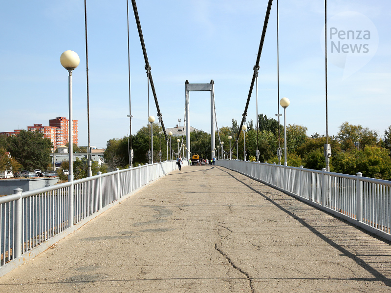 Покрытие пешеходного моста в центре Пензы планируется обновить в 2021 году — мэрия